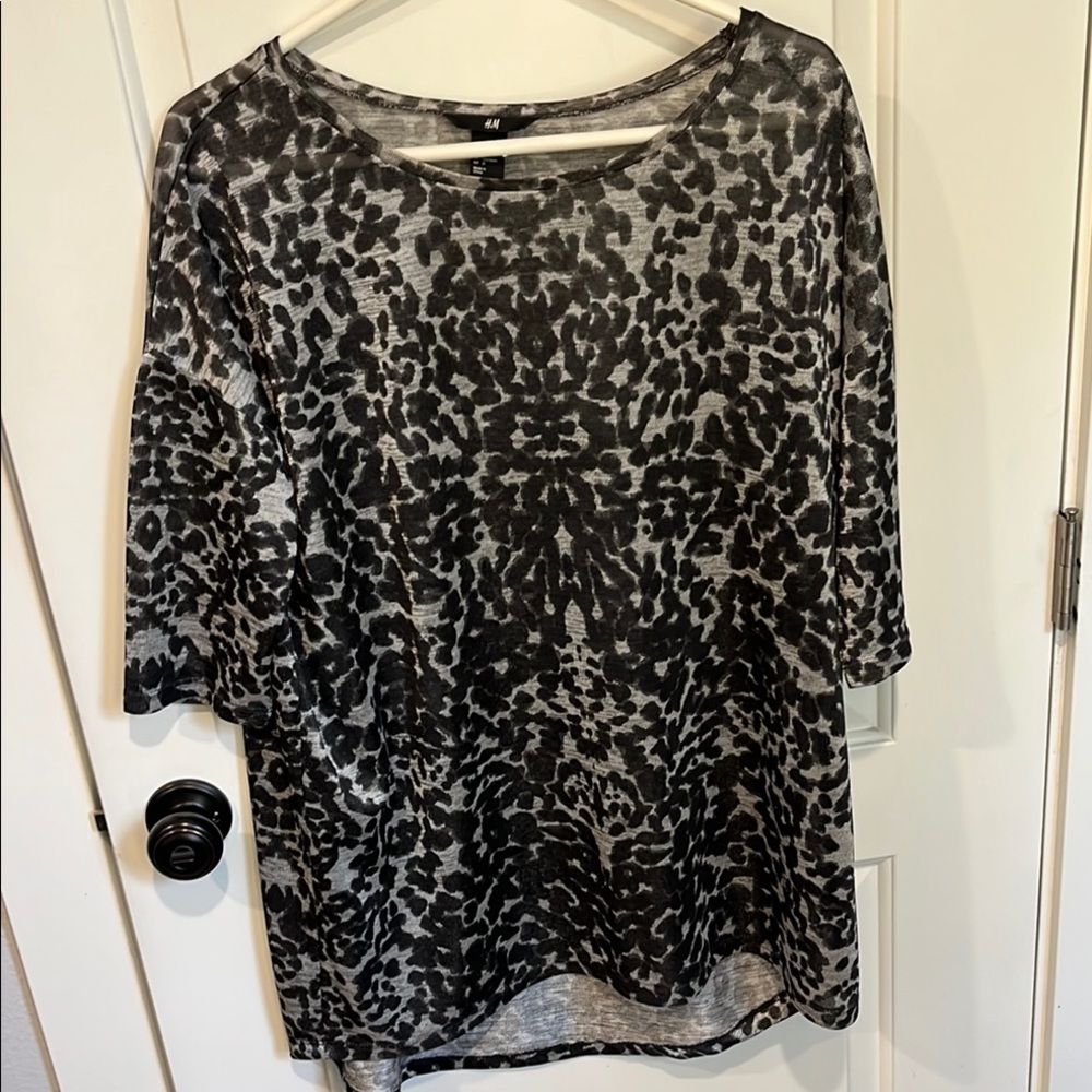 H&M Black Graphic Relaxed Blouse